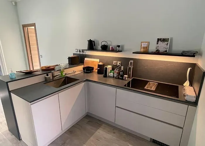 Magnifique Avec Piscine Pietra Moneta