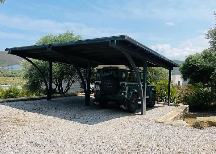 Magnifique Avec Piscine Pietra Moneta