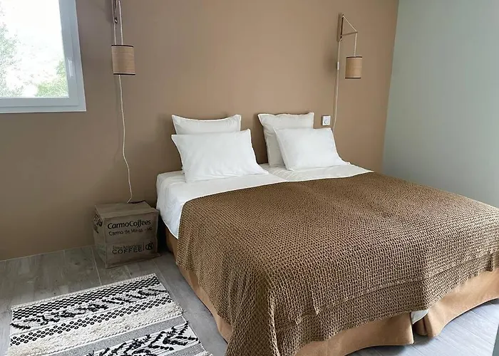 Magnifique Avec Piscine Pietra Moneta